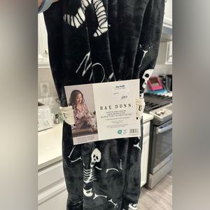 New Rae dunn halloween monster mash blanket